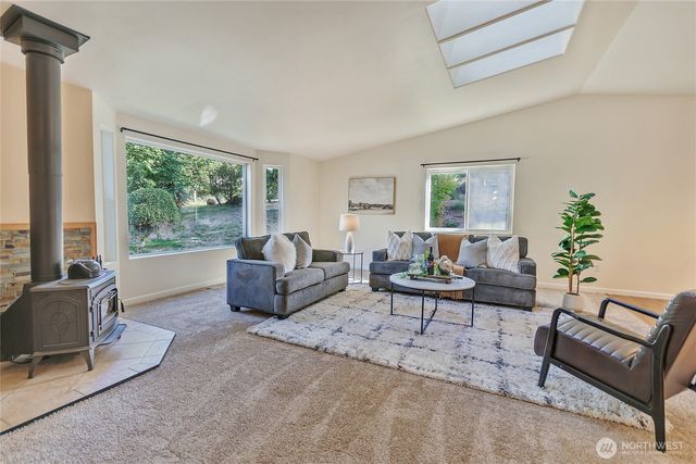 12212 401 Street E, Eatonville, WA 98328