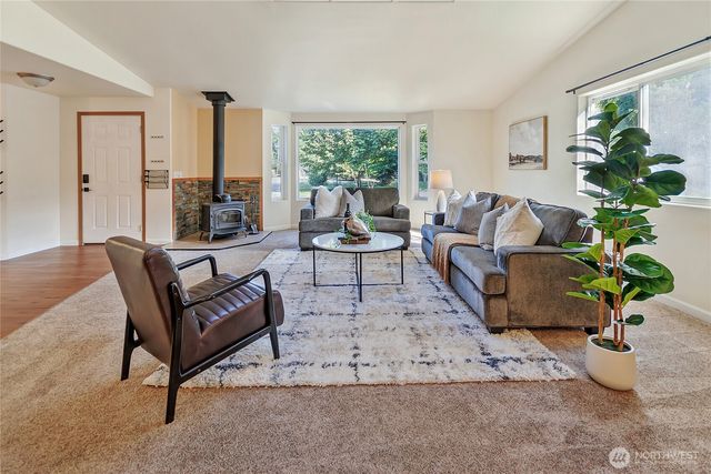 12212 401 Street E, Eatonville, WA 98328