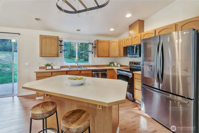 12212 401 Street E, Eatonville, WA 98328