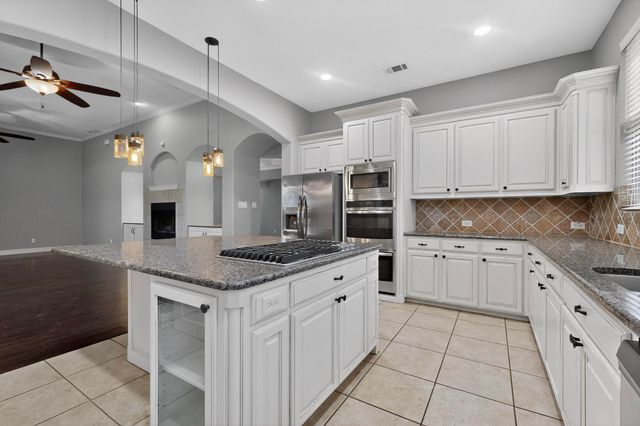 727 Fairfax Lane, Rockwall, TX 75087