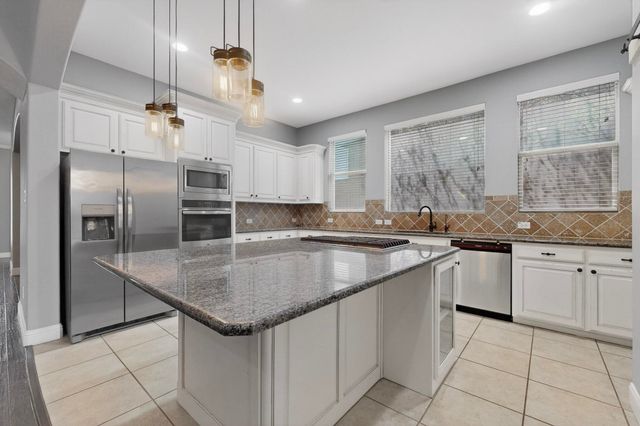 727 Fairfax Lane, Rockwall, TX 75087