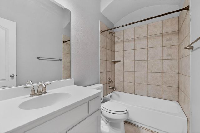 727 Fairfax Lane, Rockwall, TX 75087