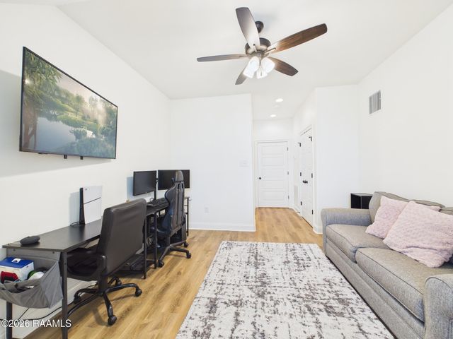 123 Sweet Ridge Way, Youngsville, LA 70592