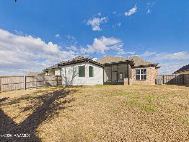 123 Sweet Ridge Way, Youngsville, LA 70592