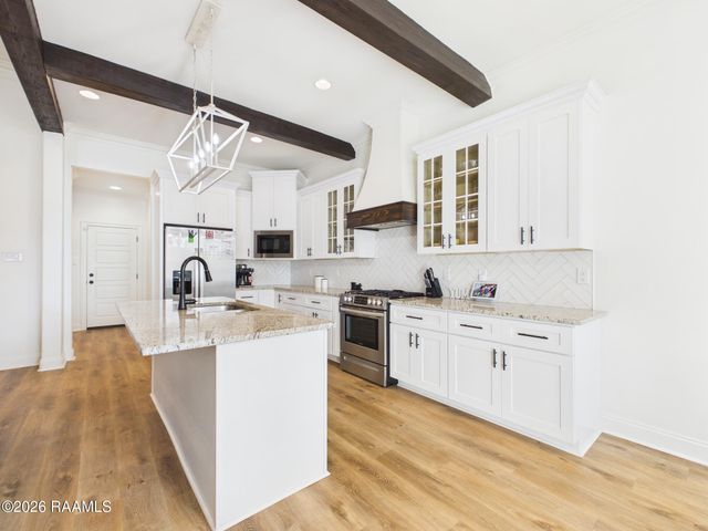 123 Sweet Ridge Way, Youngsville, LA 70592