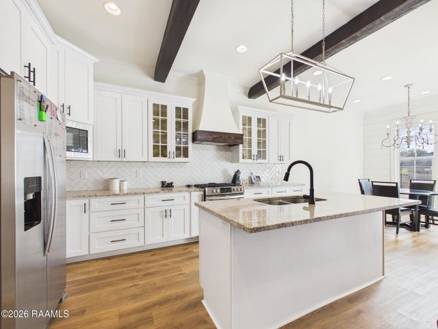 123 Sweet Ridge Way, Youngsville, LA 70592