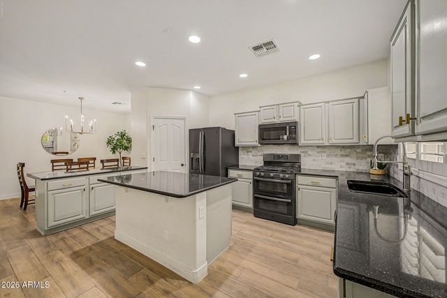 3499 E LAFAYETTE Avenue, Gilbert, AZ 85298