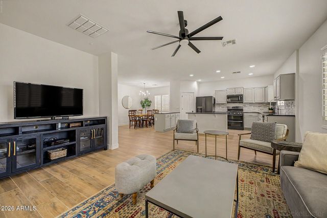 3499 E LAFAYETTE Avenue, Gilbert, AZ 85298