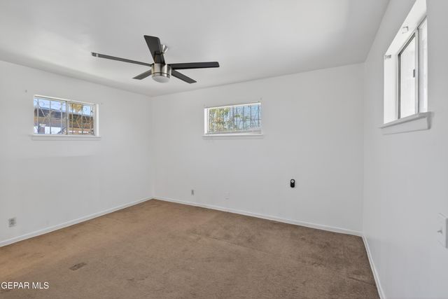10025 DEBBIE Drive, El Paso, TX 79925