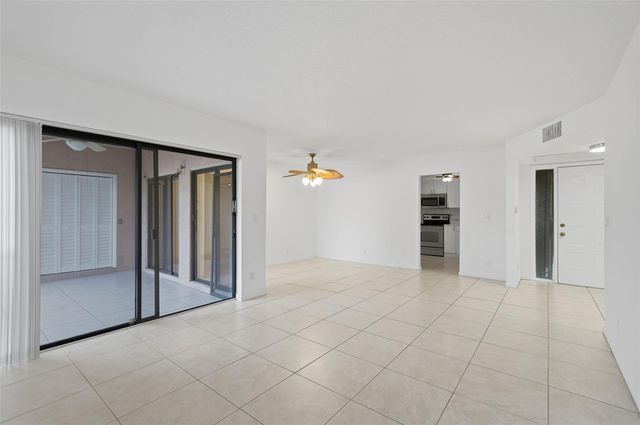 3833 Carambola Circle 2968, Pompano Beach, FL 33066