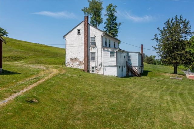 17 Kutz Road, Rockland Twp, PA 19522
