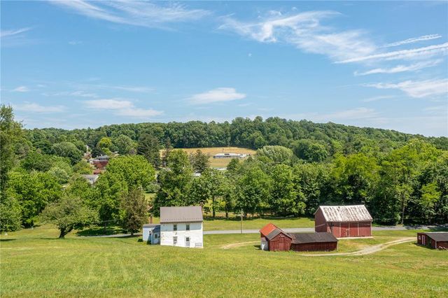 17 Kutz Road, Rockland Twp, PA 19522