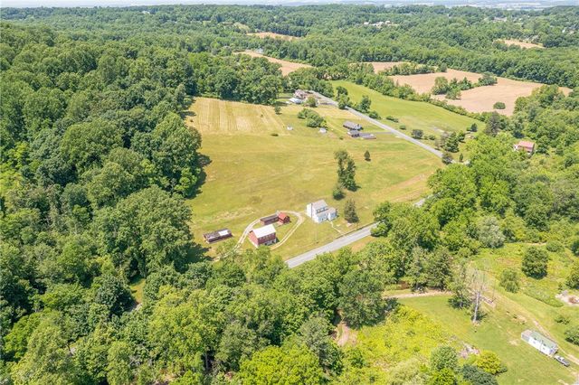 17 Kutz Road, Rockland Twp, PA 19522