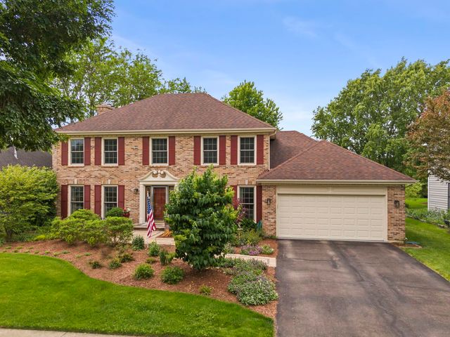 2012 Cromwell Drive, Wheaton, IL 60189