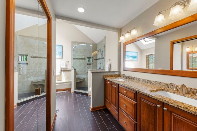 2012 Cromwell Drive, Wheaton, IL 60189