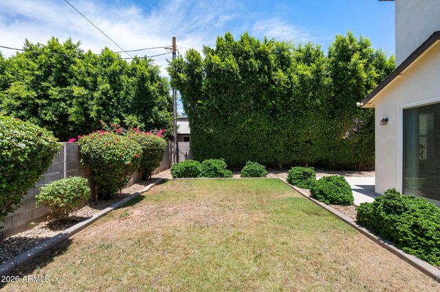 3104 N 37TH Street, Phoenix, AZ 85018