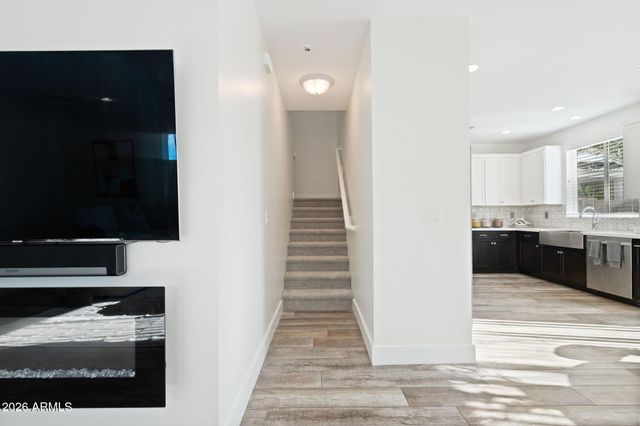 3104 N 37TH Street, Phoenix, AZ 85018