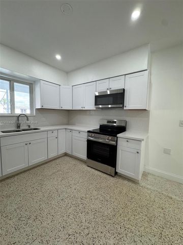 4700 SW 7th St 0, Miami, FL 33134