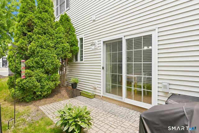 450 Naugatuck Avenue 450, Milford, CT 06460