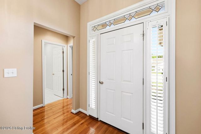14029 Waters Edge Dr, Louisville, KY 40245