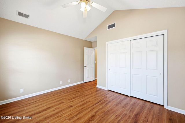 14029 Waters Edge Dr, Louisville, KY 40245