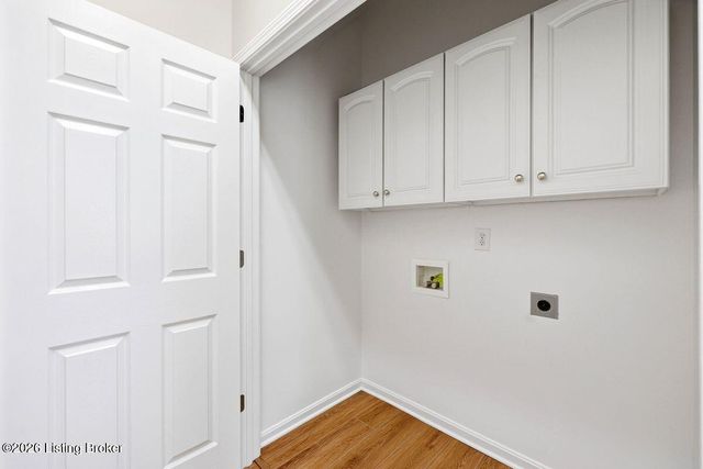 14029 Waters Edge Dr, Louisville, KY 40245