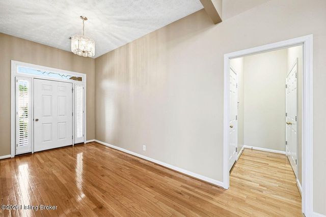 14029 Waters Edge Dr, Louisville, KY 40245