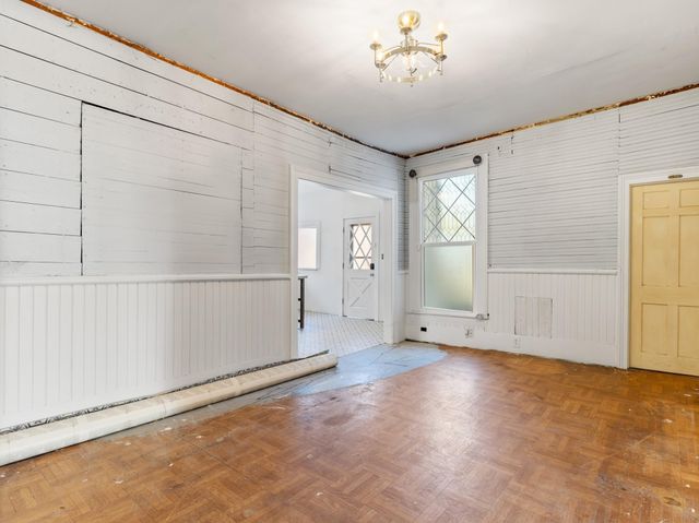 2421 Avenue G, Bay City, TX 77414