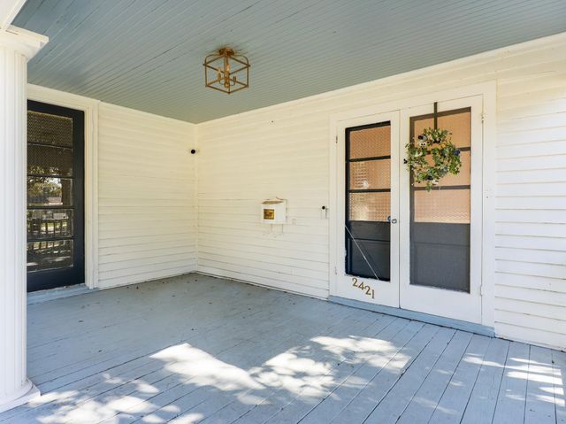 2421 Avenue G, Bay City, TX 77414