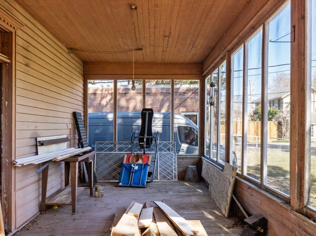 2421 Avenue G, Bay City, TX 77414