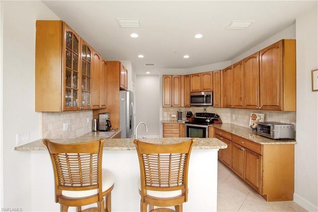9204 Quartz LN 3-101, Naples, FL 34120