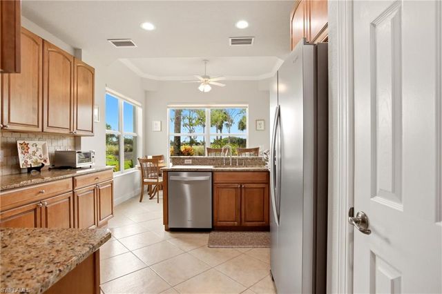 9204 Quartz LN 3-101, Naples, FL 34120