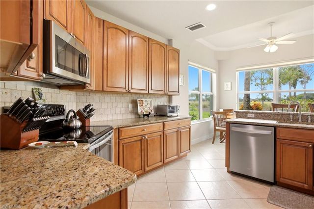 9204 Quartz LN 3-101, Naples, FL 34120