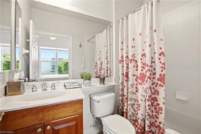 9204 Quartz LN 3-101, Naples, FL 34120
