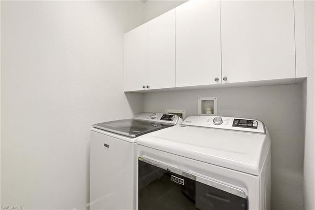 9204 Quartz LN 3-101, Naples, FL 34120