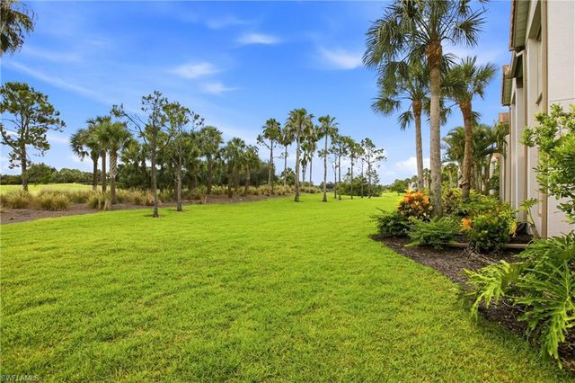 9204 Quartz LN 3-101, Naples, FL 34120