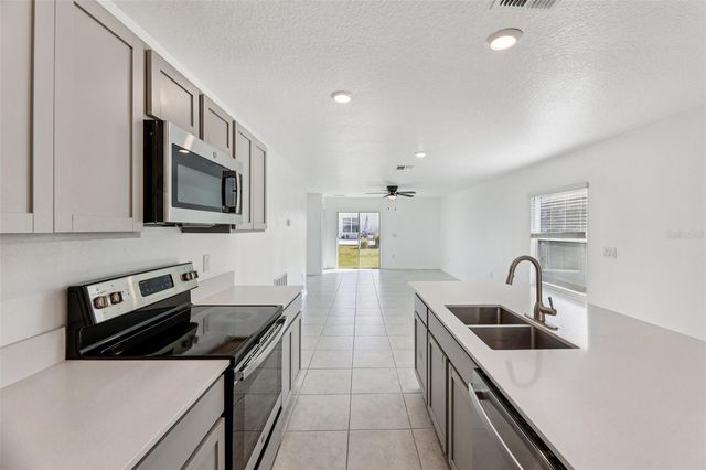 1949 TRAVERSE WAY, Kissimmee, FL 34746