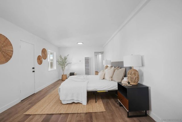 5528 San Onofre Ter, San Diego, CA 92114