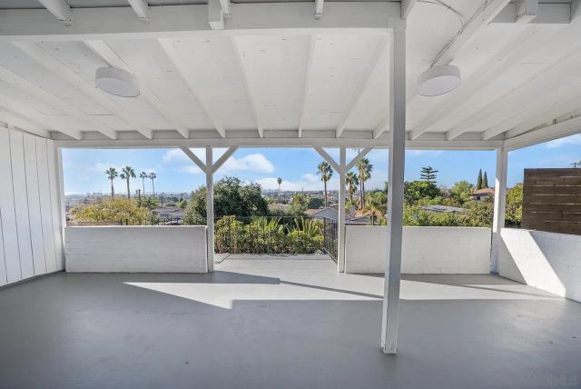 5528 San Onofre Ter, San Diego, CA 92114