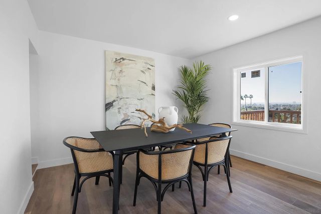 5528 San Onofre Ter, San Diego, CA 92114