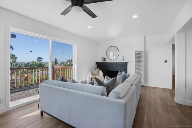 5528 San Onofre Ter, San Diego, CA 92114