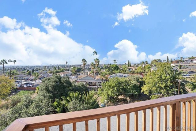 5528 San Onofre Ter, San Diego, CA 92114