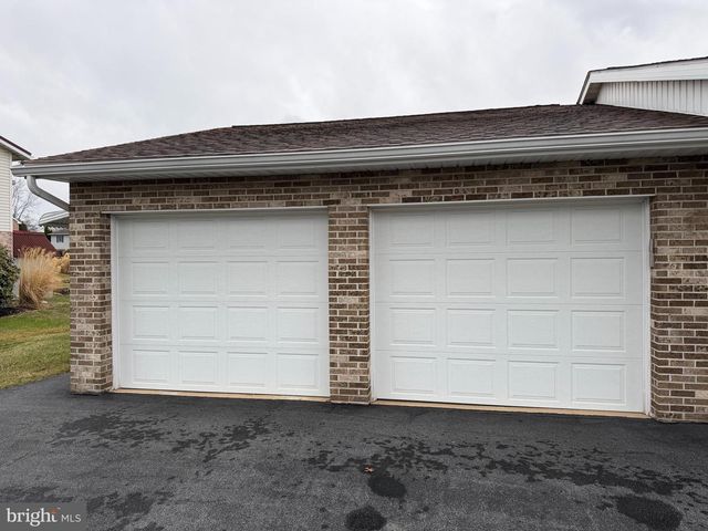 632 KITTATINNY DRIVE, Chambersburg, PA 17202