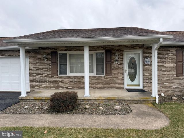 632 KITTATINNY DRIVE, Chambersburg, PA 17202