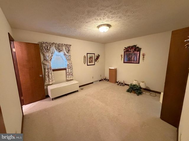 632 KITTATINNY DRIVE, Chambersburg, PA 17202