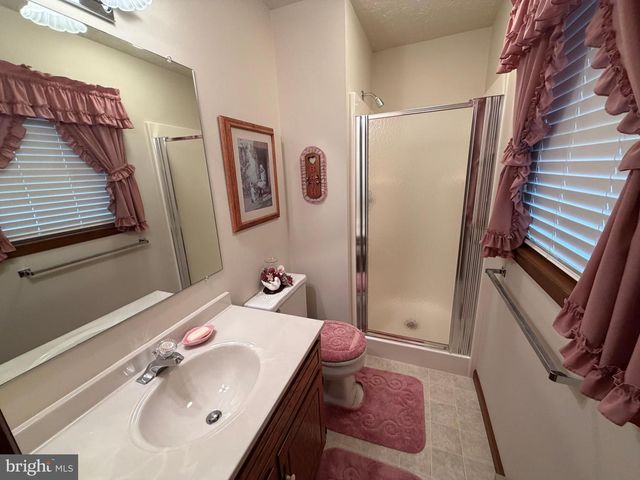 632 KITTATINNY DRIVE, Chambersburg, PA 17202