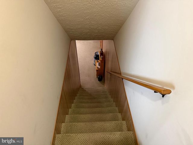 632 KITTATINNY DRIVE, Chambersburg, PA 17202