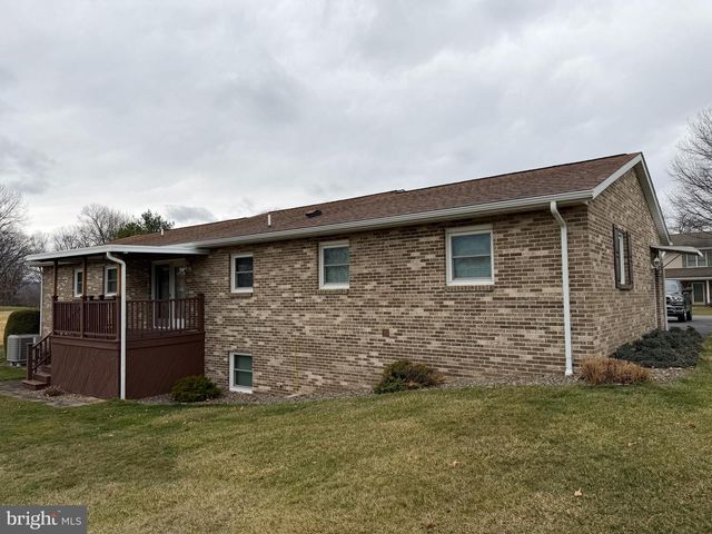 632 KITTATINNY DRIVE, Chambersburg, PA 17202