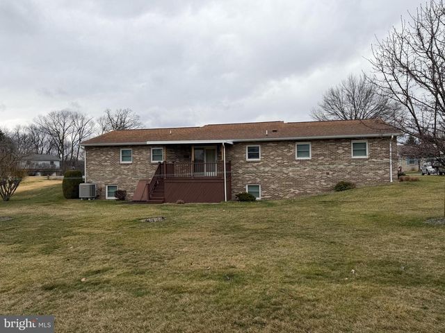 632 KITTATINNY DRIVE, Chambersburg, PA 17202
