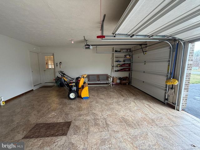 632 KITTATINNY DRIVE, Chambersburg, PA 17202